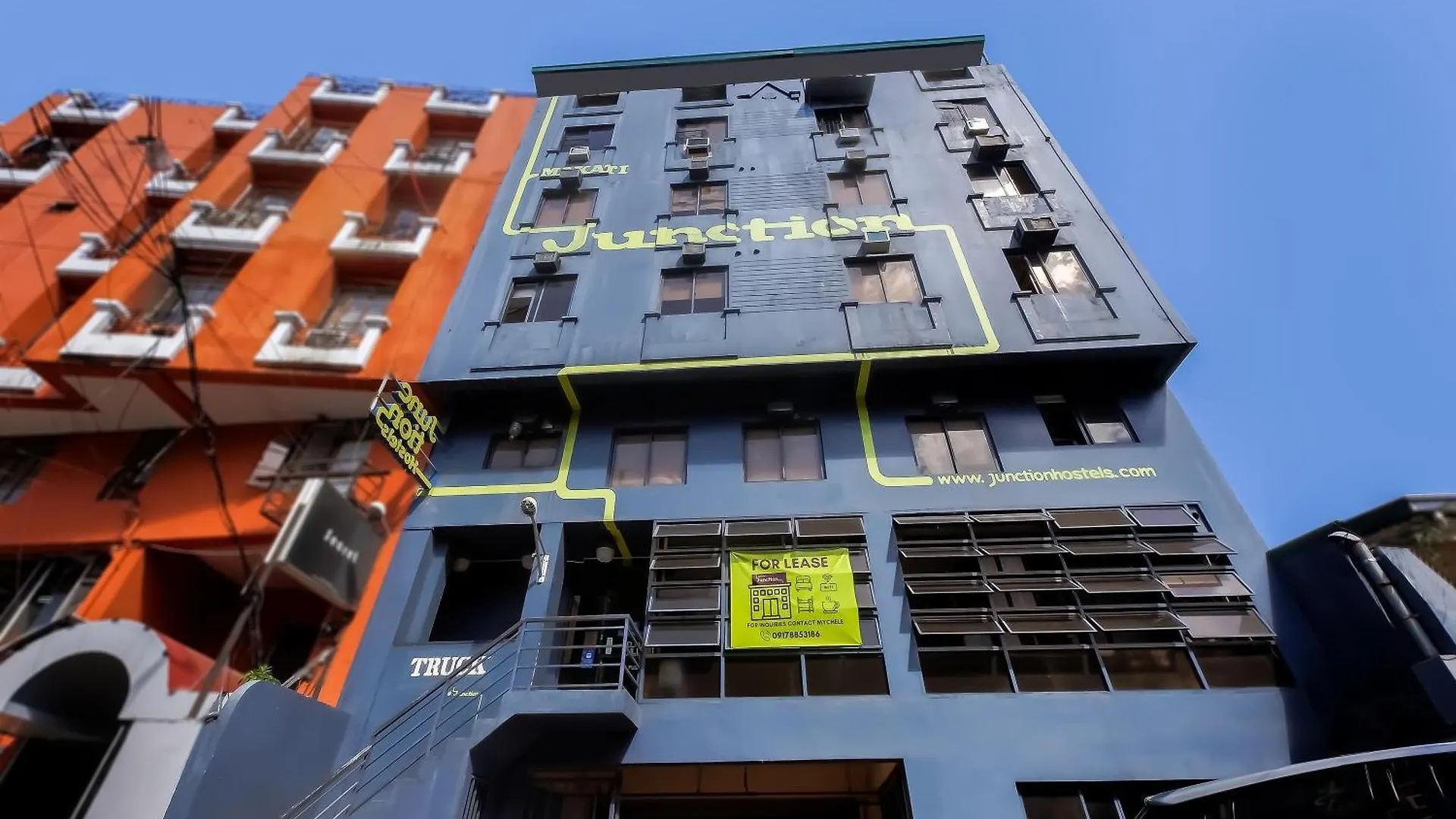 Spot On Junction Hostel Makati City