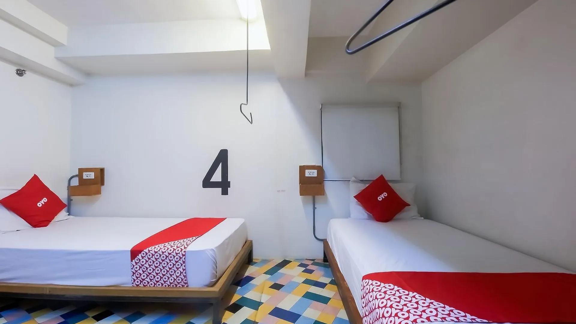 Spot On Junction Hostel Makati City 3*,  Philippines