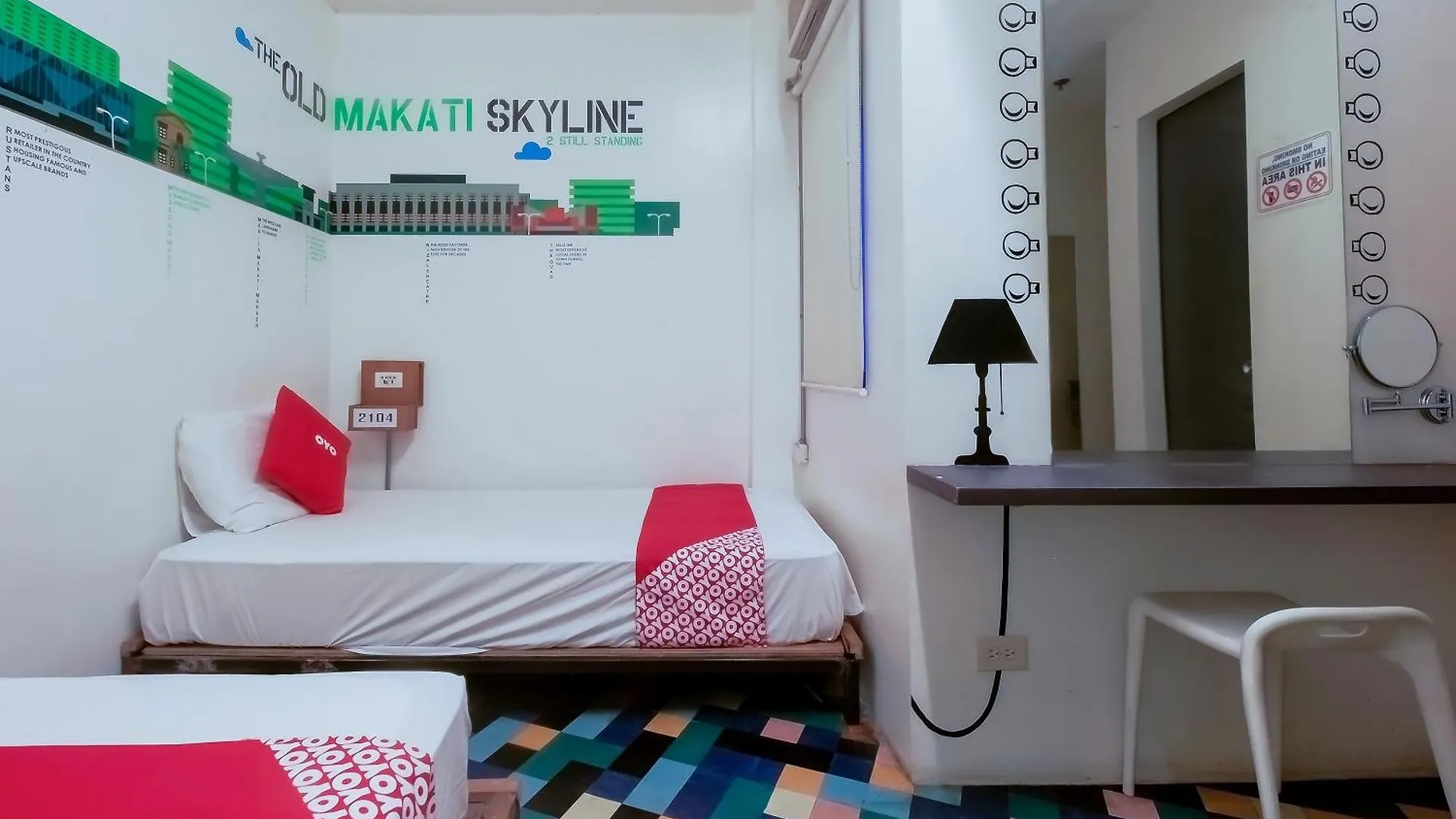 Spot On Junction Hostel Makati City 3*,