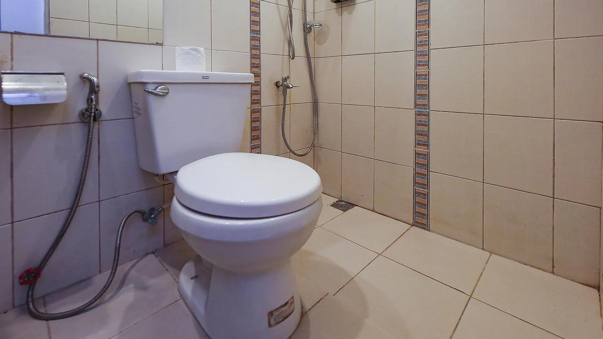 Hotel Spot On Junction Hostel Makati City