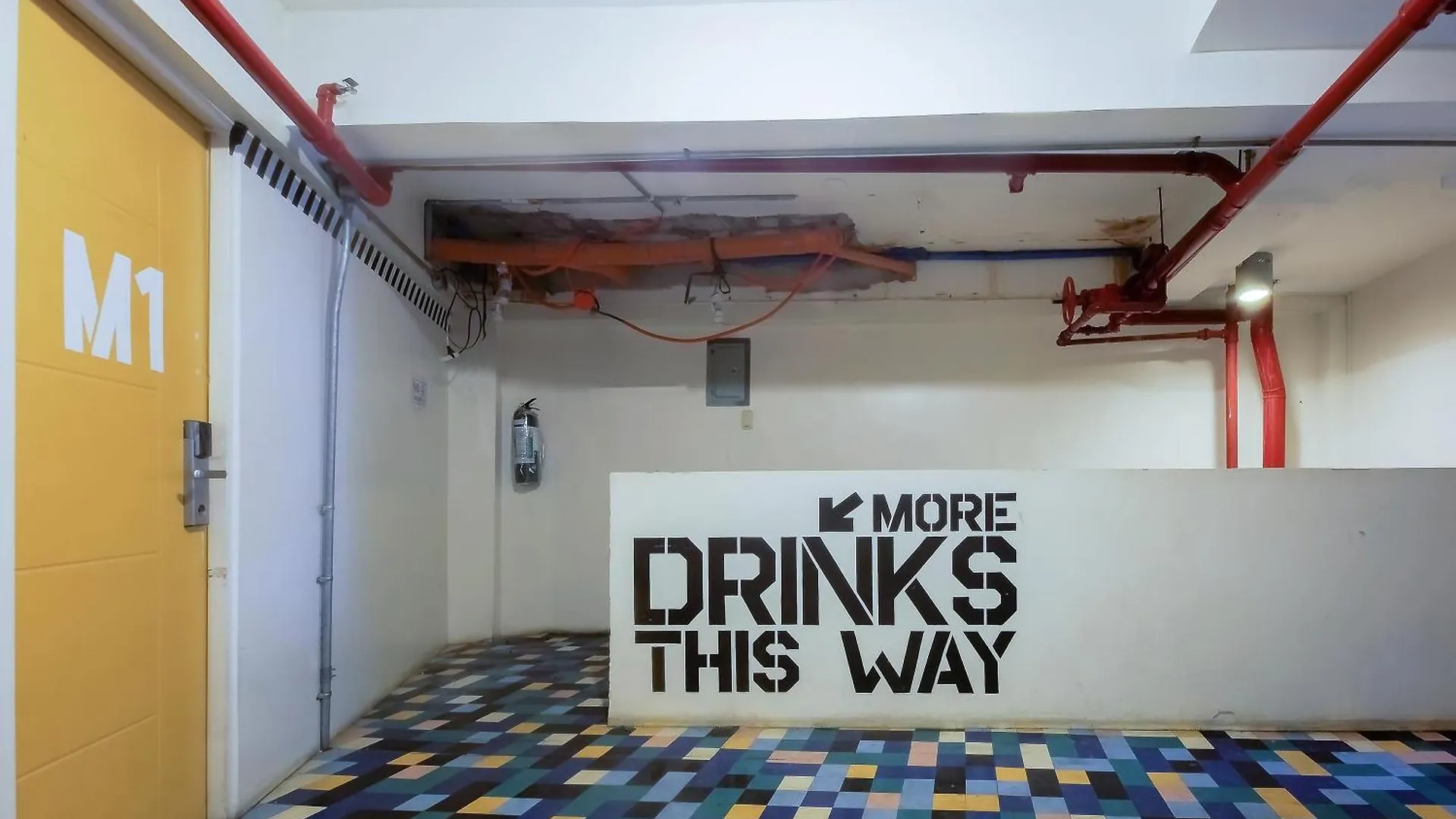 Spot On Junction Hostel Makati City 3*,