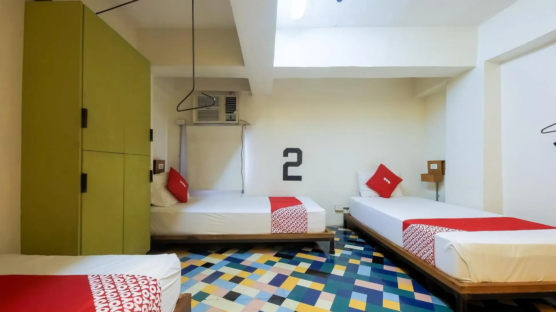 Spot On Junction Hostel Makati City Philippines