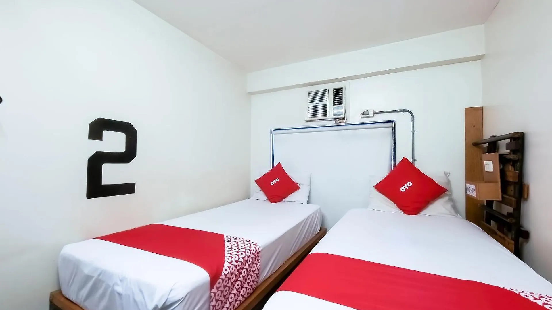 Spot On Junction Hostel Makati City 3*,