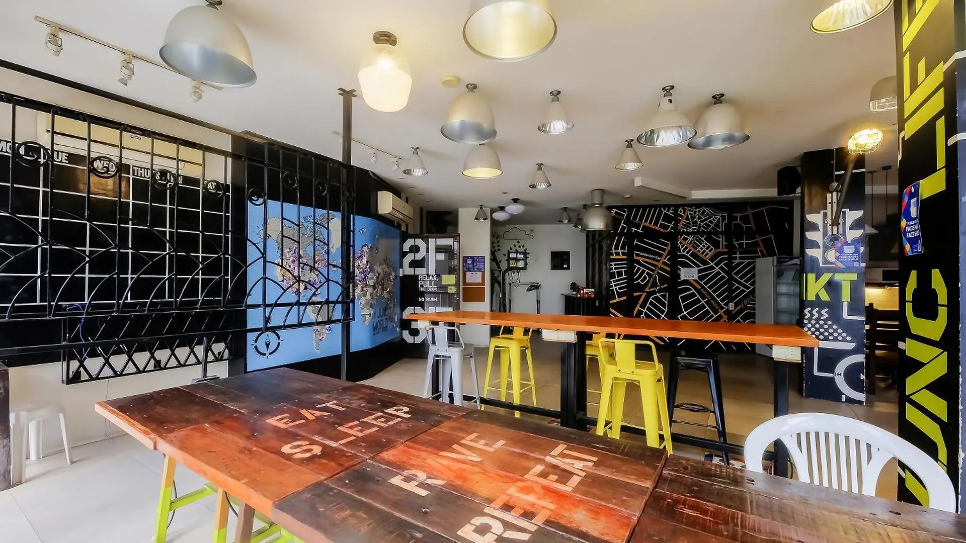 Spot On Junction Hostel Makati City Hotel