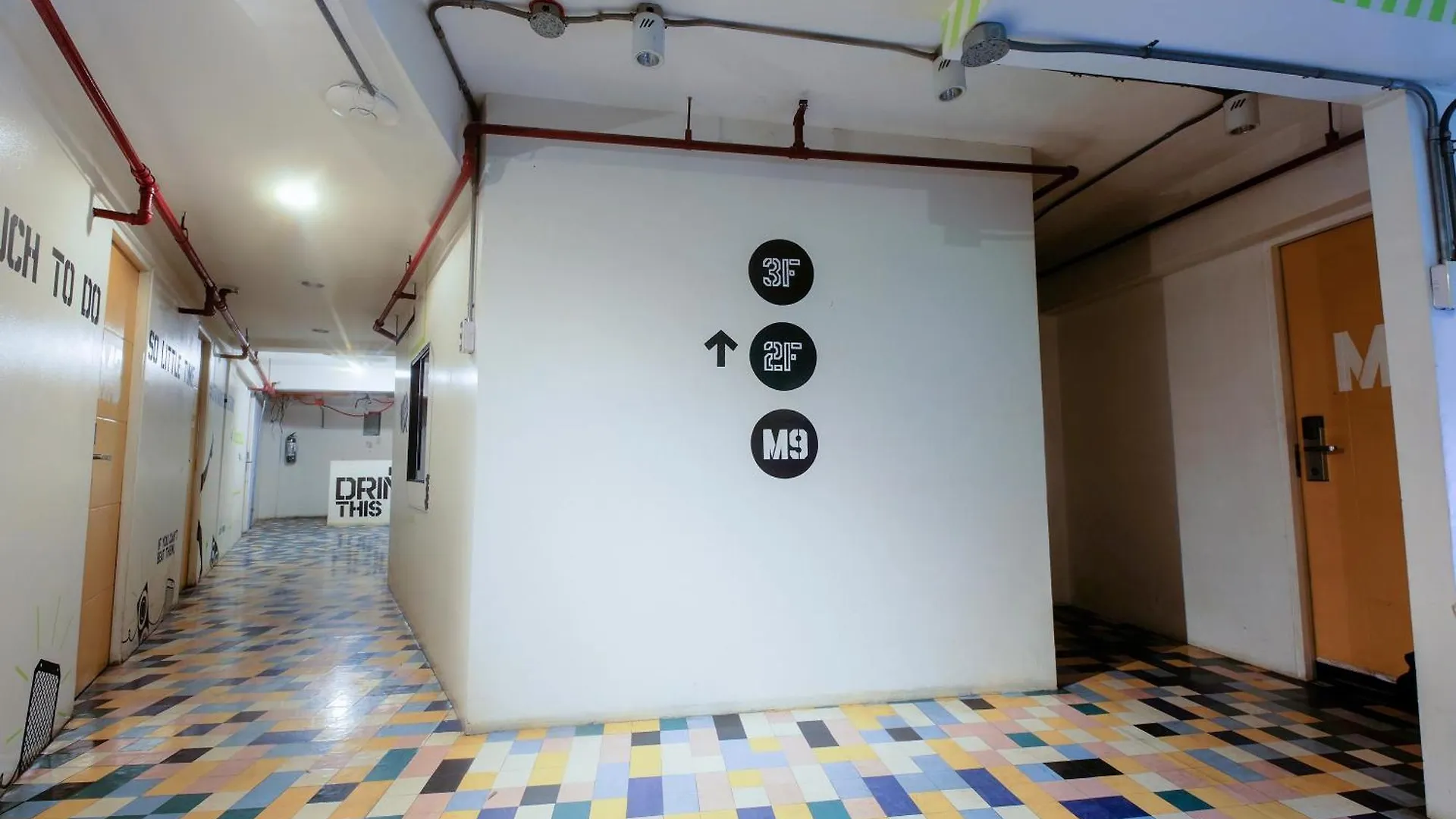Hotel Spot On Junction Hostel Makati City
