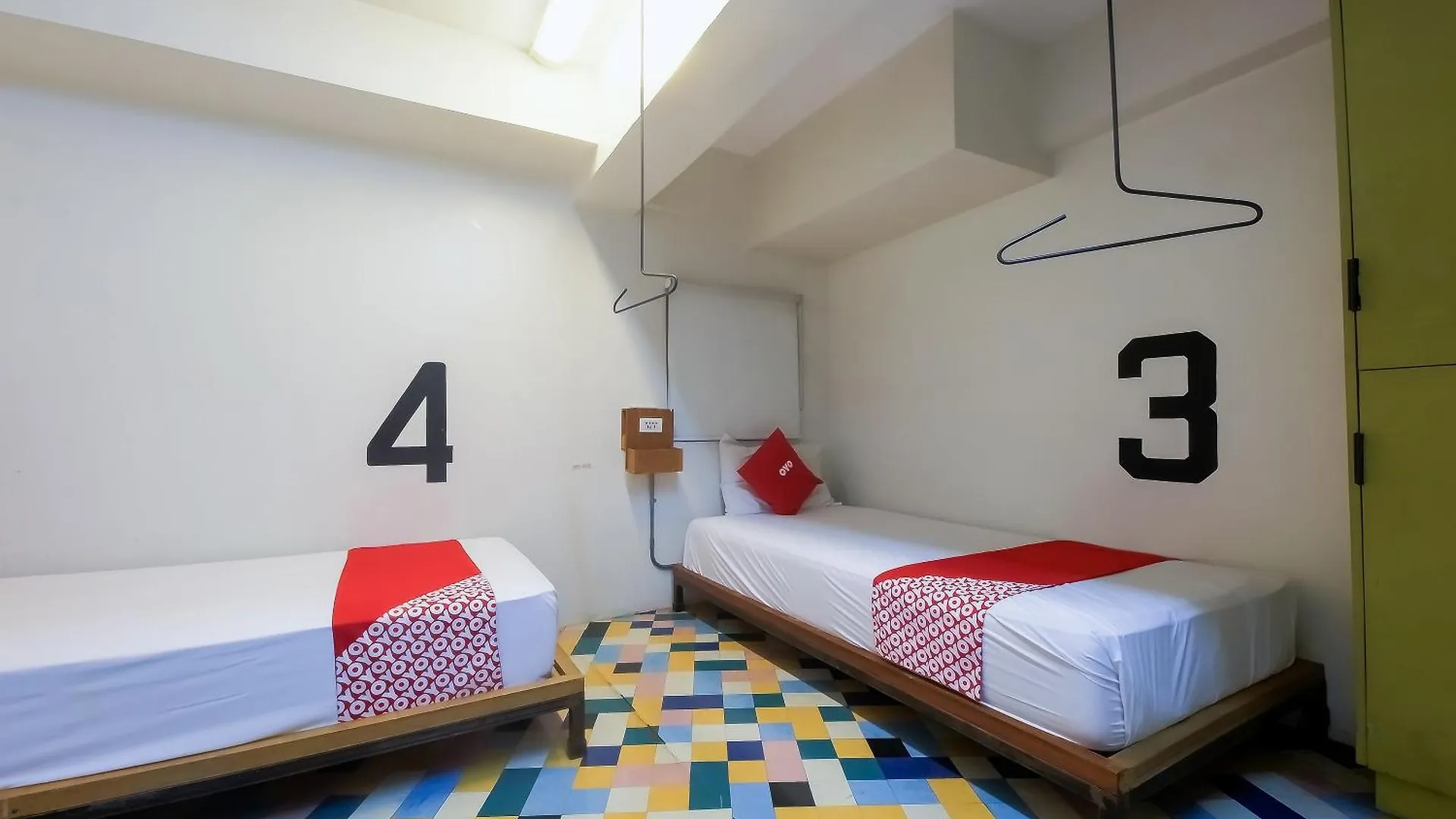 Spot On Junction Hostel Makati City Philippines
