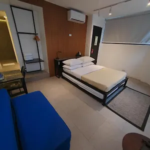 Hotel Gomez House, Makati City